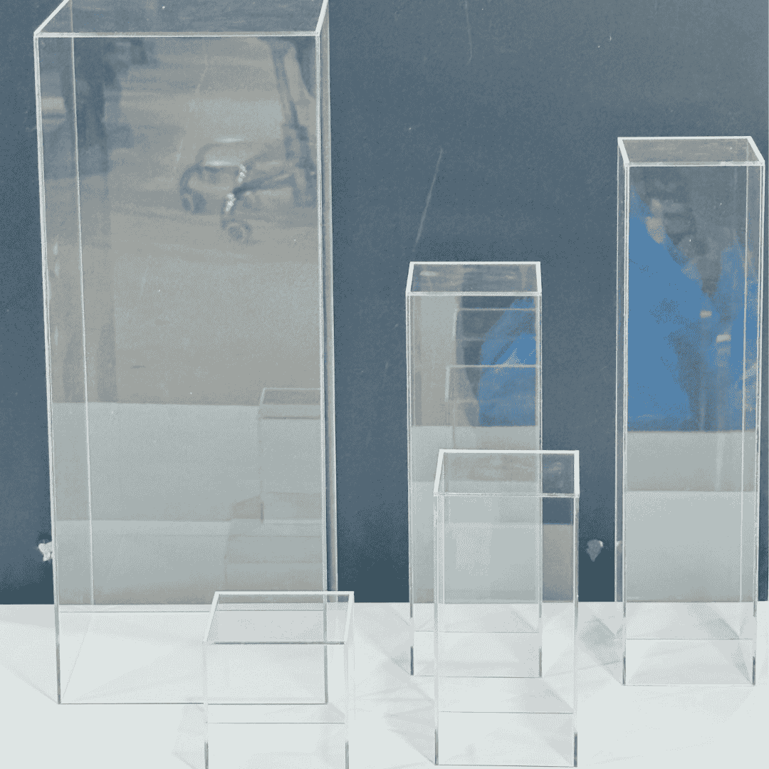 Transparent Plexiglass (acrylic) Pedestal Risers/stand for Events, Shops & Weddings | قواعد عرض شفافة من الأكريليك للمحلات والمناسبات – E Plexi Kuwait