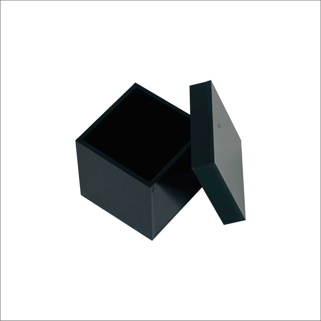 Premium black acrylic gift box small size – صندوق هدية أكريليك أسود فاخر صغير