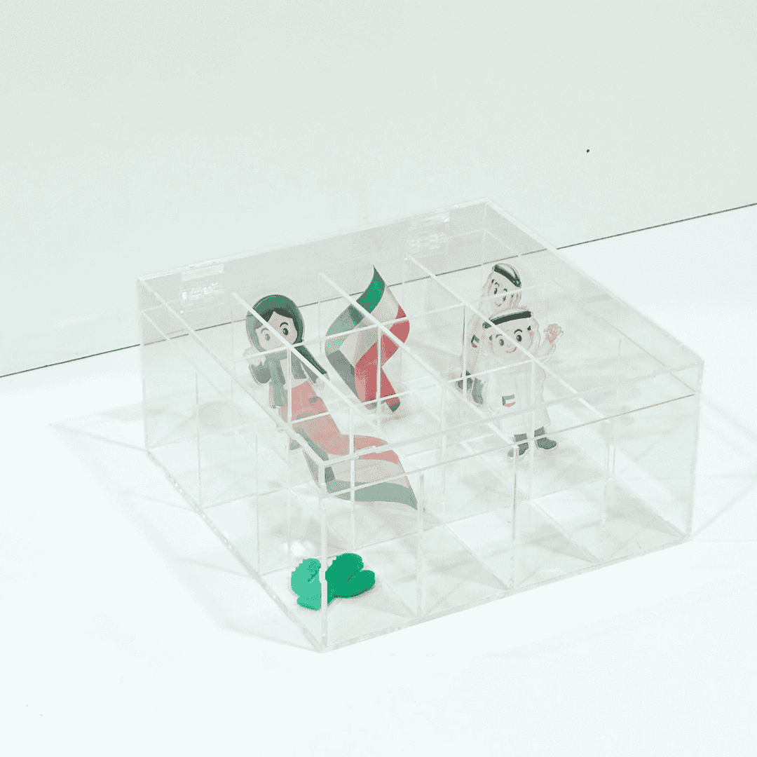 Acrylic Sticker Organizer with Partition for Crafts in Kuwait | منظم ملصقات أكريليك مع فاصل في الكويت