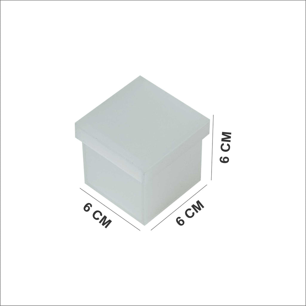 Small frosted acrylic gift box 6×6×6 CM – صندوق هدية أكريليك مات صغير 6×6×6 سم