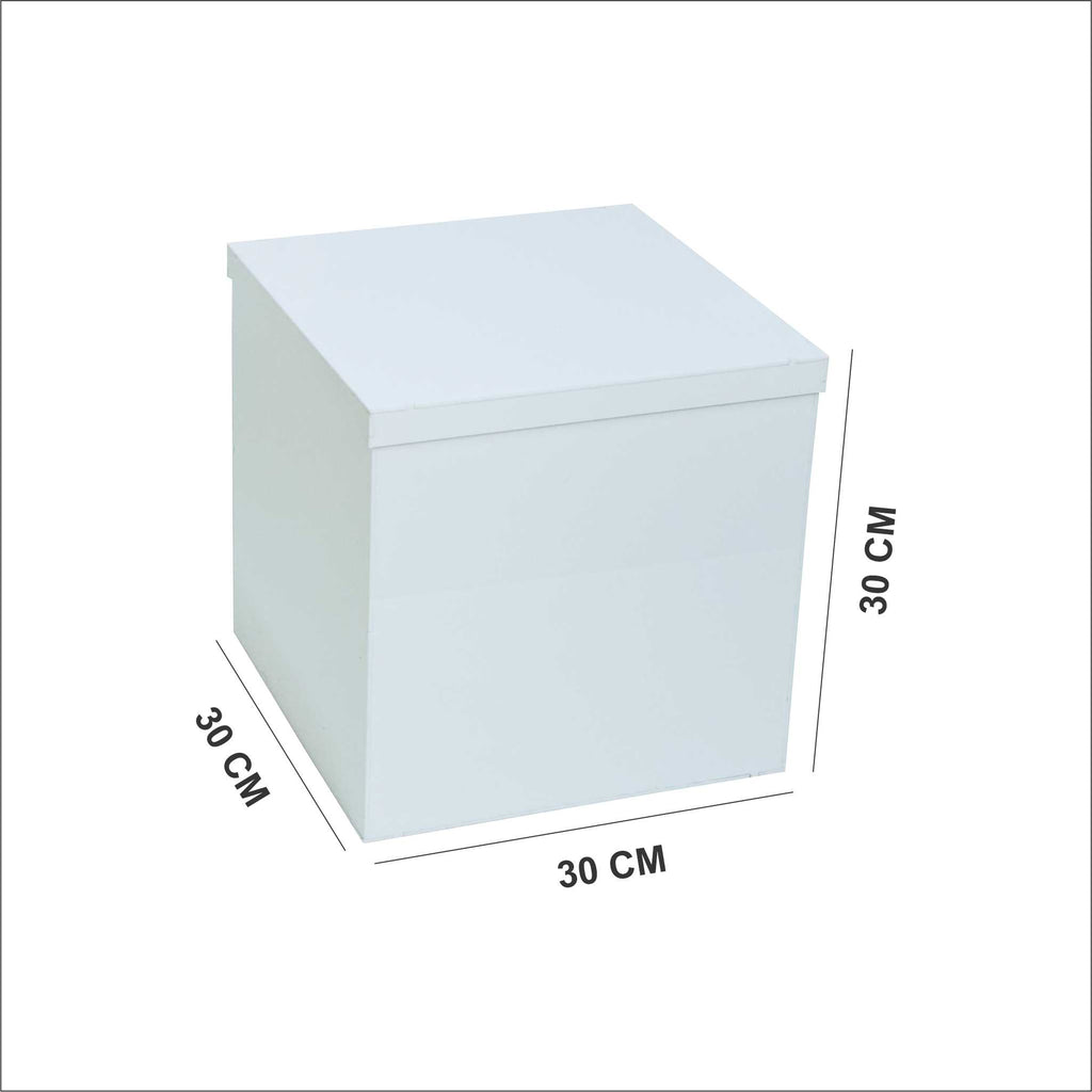 White acrylic display box for events and home use – صندوق عرض أكريليك أبيض للمناسبات والمنزل